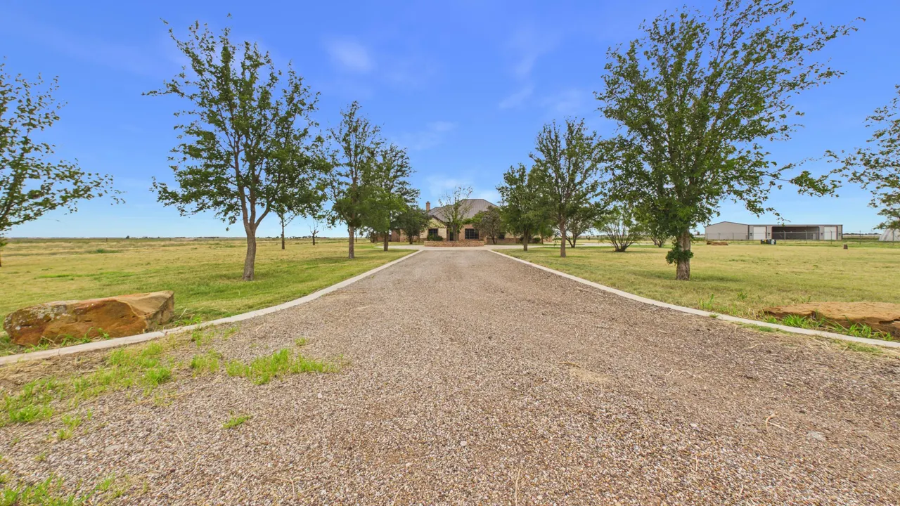 Photo 4 — 7901 N County Road 2140, Lubbock, TX 79415