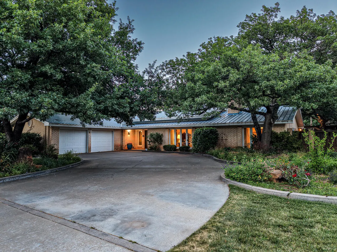 Front exterior — 305 Wayne Avenue, Lubbock, TX 79416
