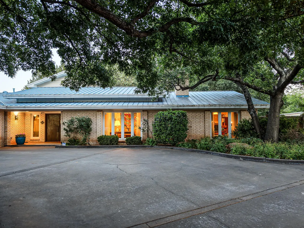 Photo 2 — 305 Wayne Avenue, Lubbock, TX 79416
