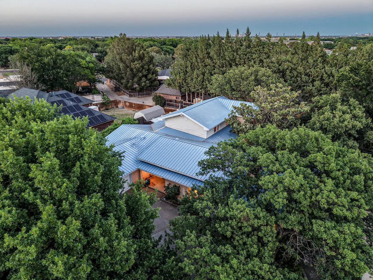 Photo 3 — 305 Wayne Avenue, Lubbock, TX 79416