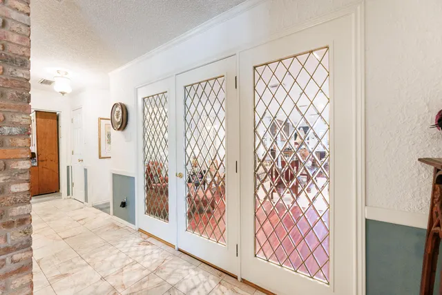 Photo 7 — 305 Wayne Avenue, Lubbock, TX 79416