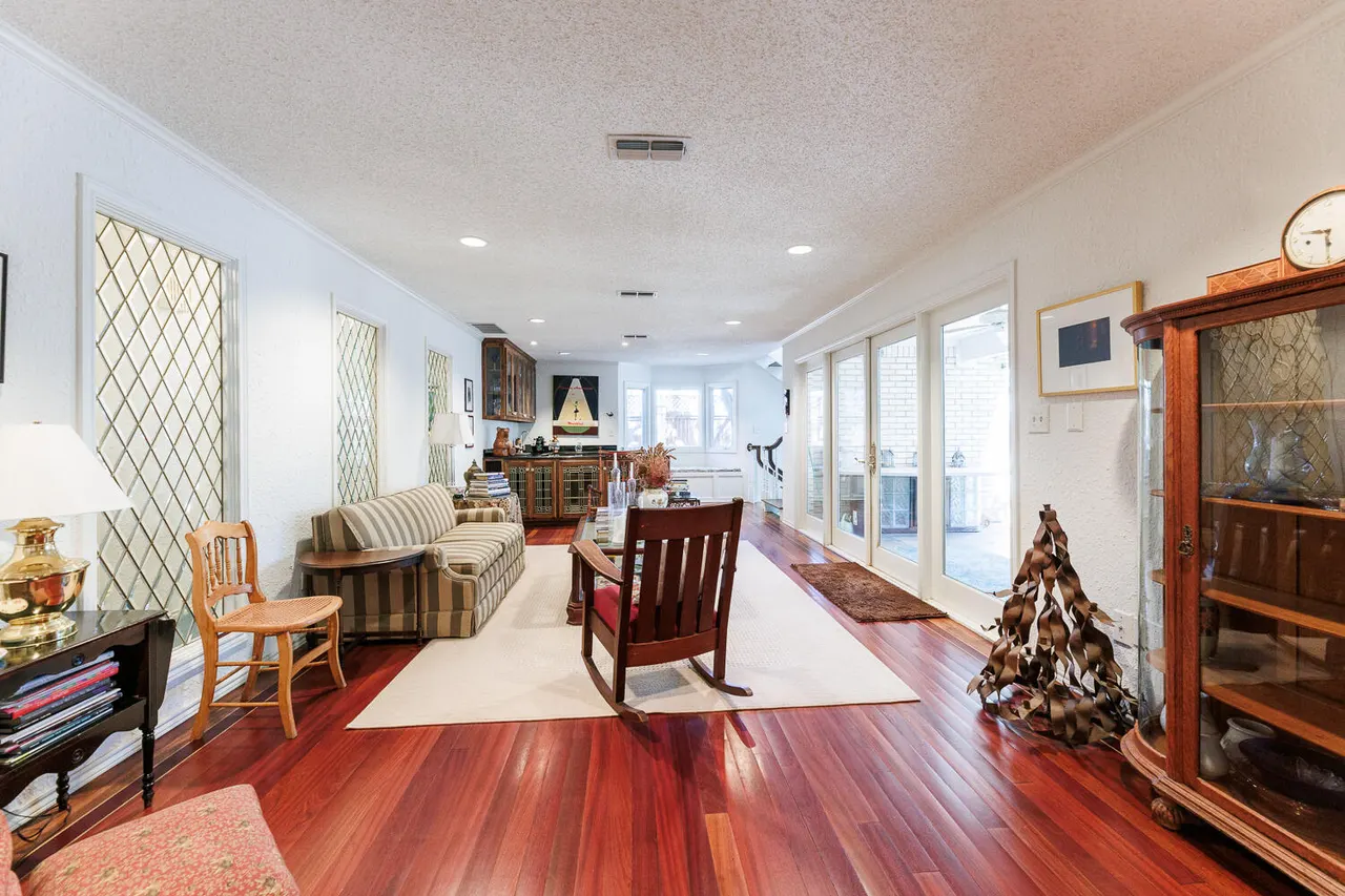 Photo 9 — 305 Wayne Avenue, Lubbock, TX 79416