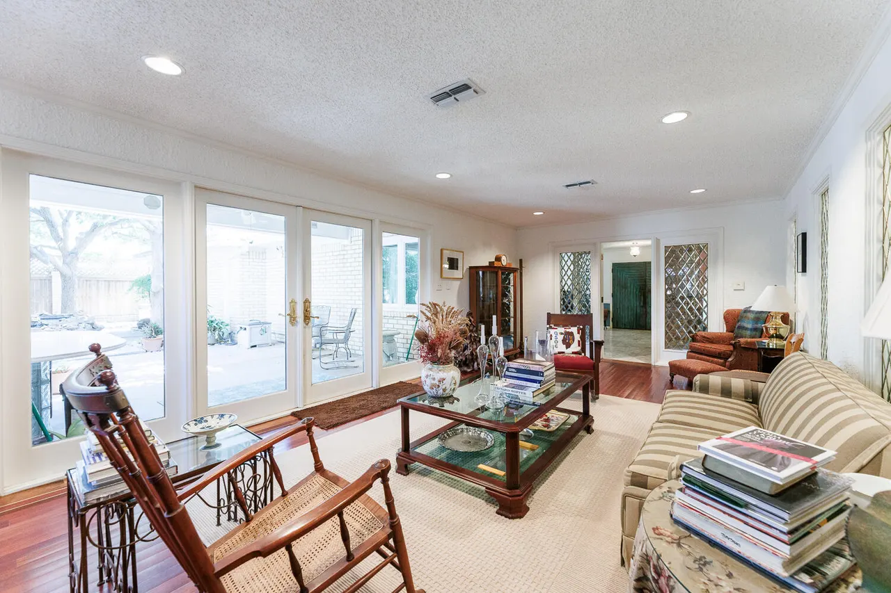 Photo 13 — 305 Wayne Avenue, Lubbock, TX 79416