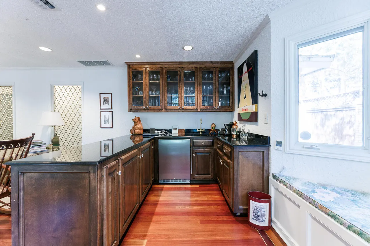 Photo 15 — 305 Wayne Avenue, Lubbock, TX 79416