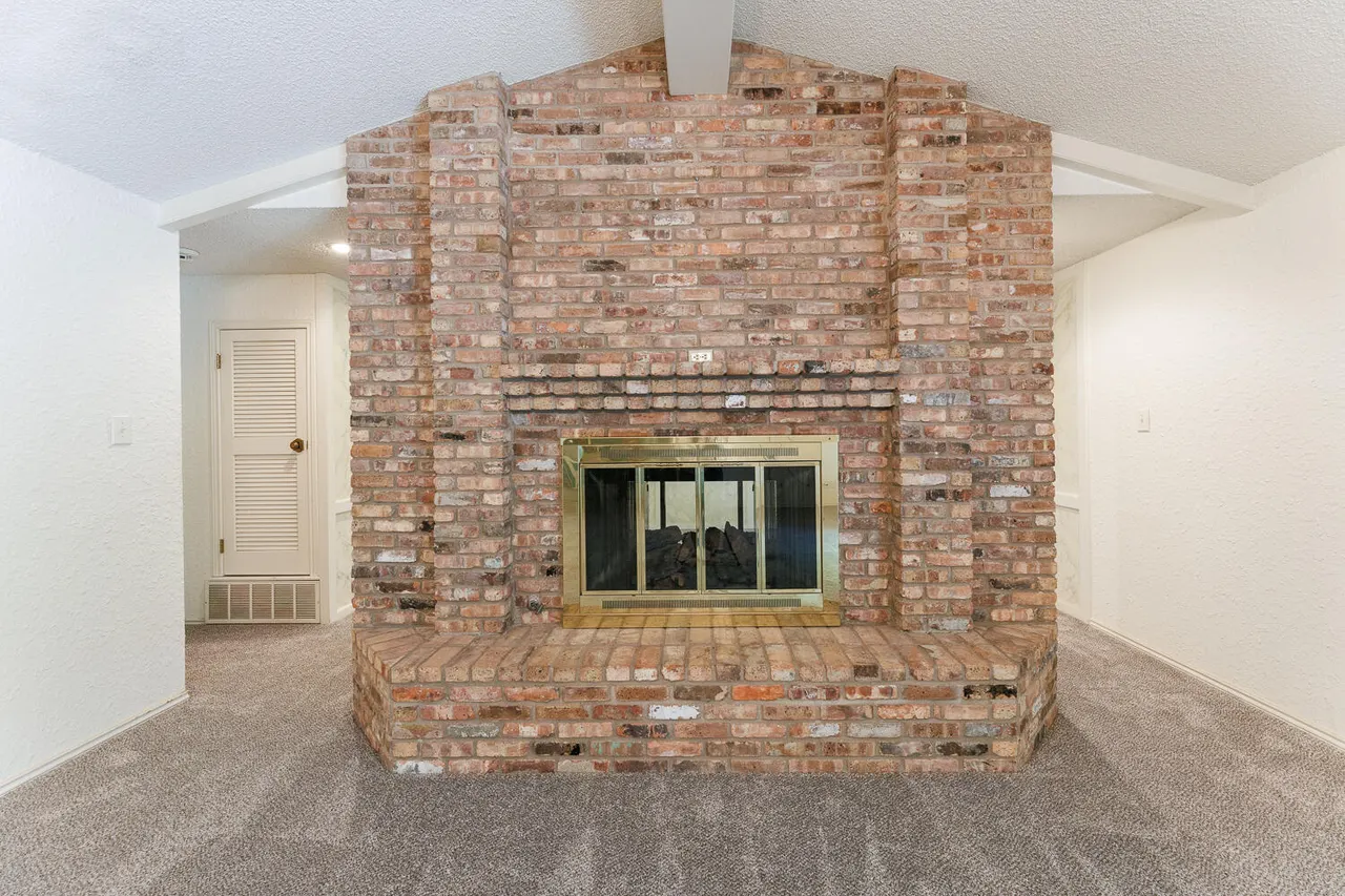 Photo 20 — 305 Wayne Avenue, Lubbock, TX 79416