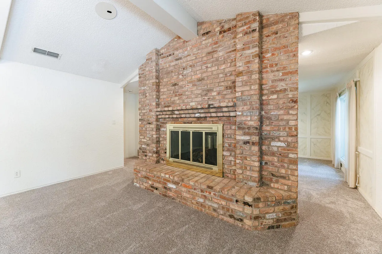 Photo 21 — 305 Wayne Avenue, Lubbock, TX 79416