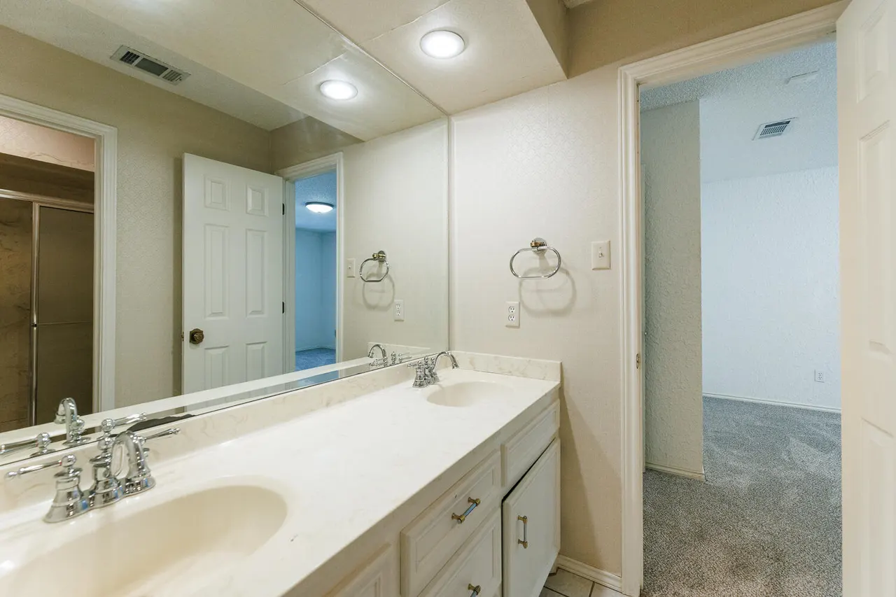 Photo 74 — 305 Wayne Avenue, Lubbock, TX 79416