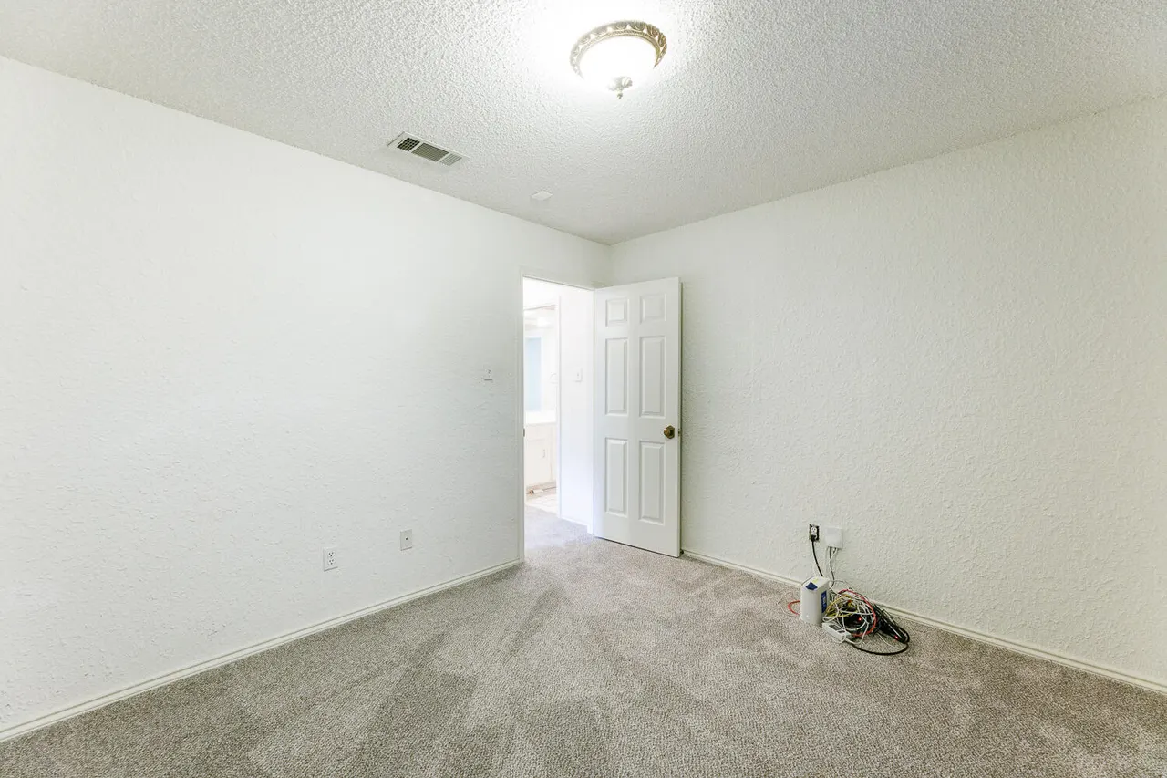 Photo 76 — 305 Wayne Avenue, Lubbock, TX 79416