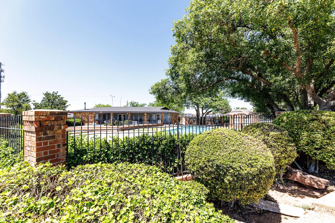 Photo 99 — 305 Wayne Avenue, Lubbock, TX 79416