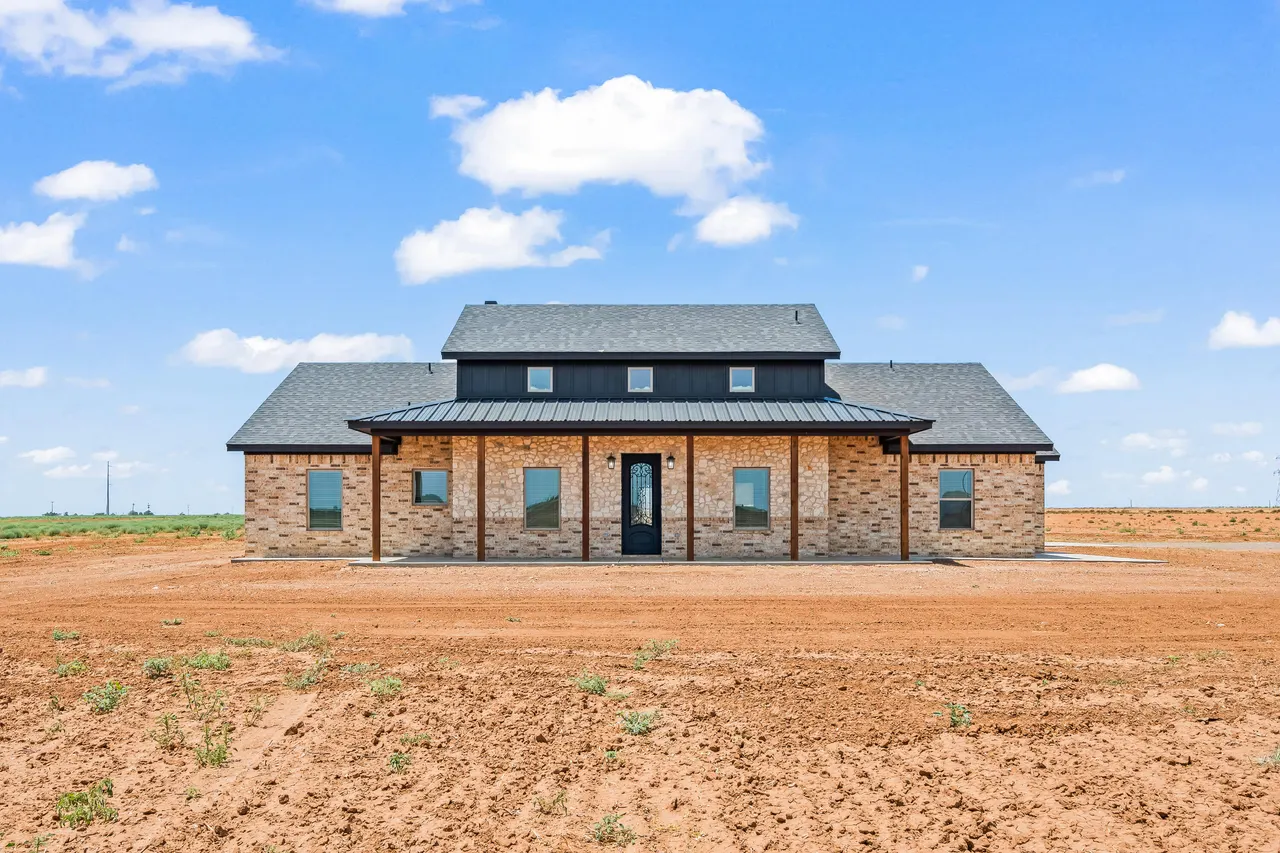 Front exterior — 7311 N F M 1729, Idalou, TX 79329