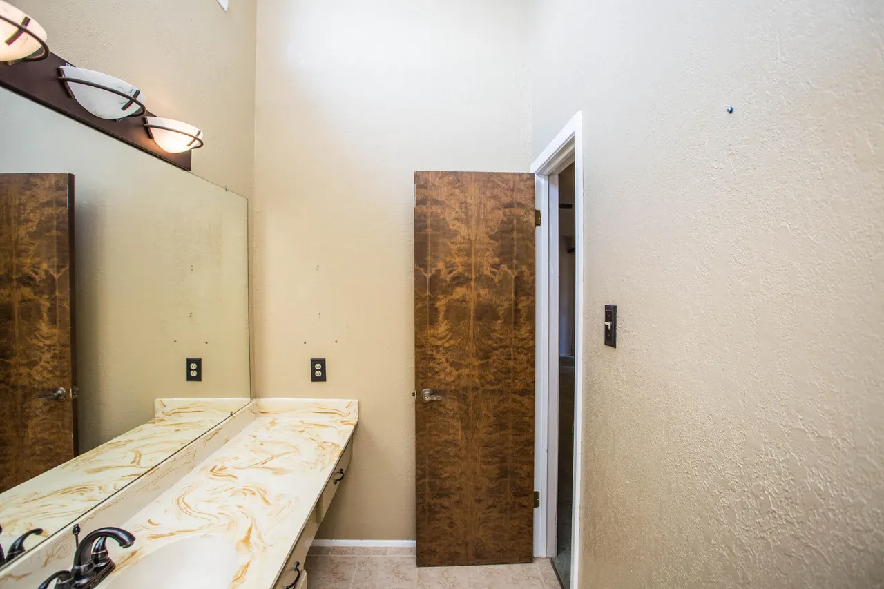 Photo 37 — 3304 78th Street # B, Lubbock, TX 79423