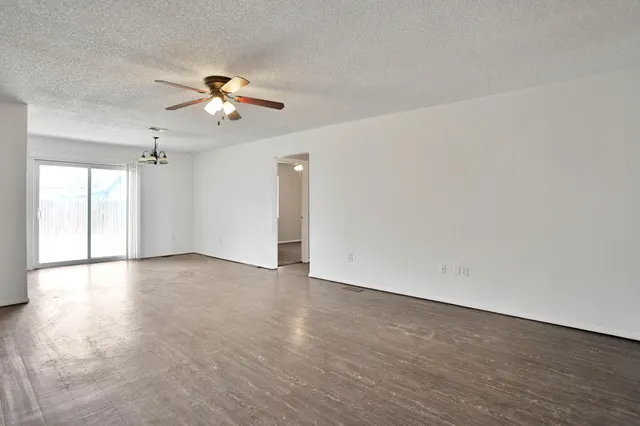 Photo 5 — 2906 93rd Street, Lubbock, TX 79423