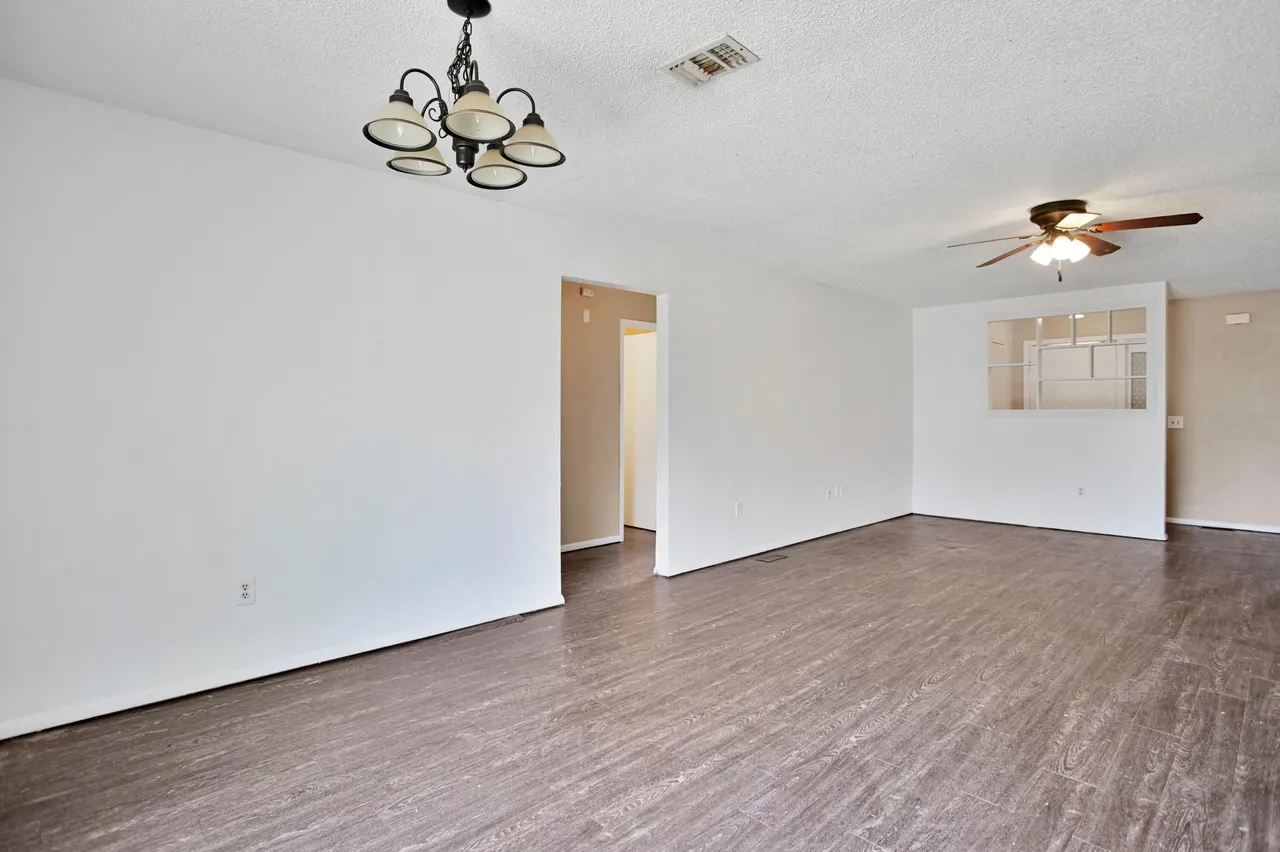 Photo 11 — 2906 93rd Street, Lubbock, TX 79423