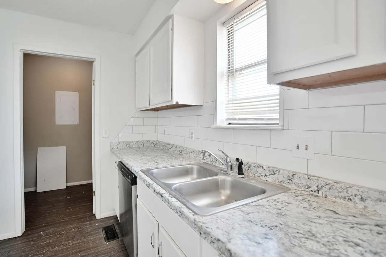 Photo 13 — 2906 93rd Street, Lubbock, TX 79423