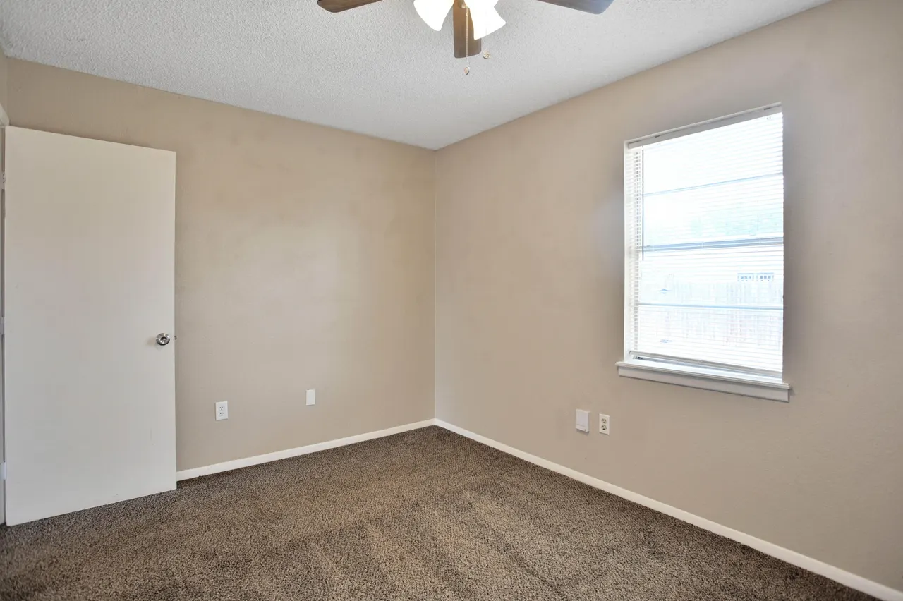 Photo 21 — 2906 93rd Street, Lubbock, TX 79423
