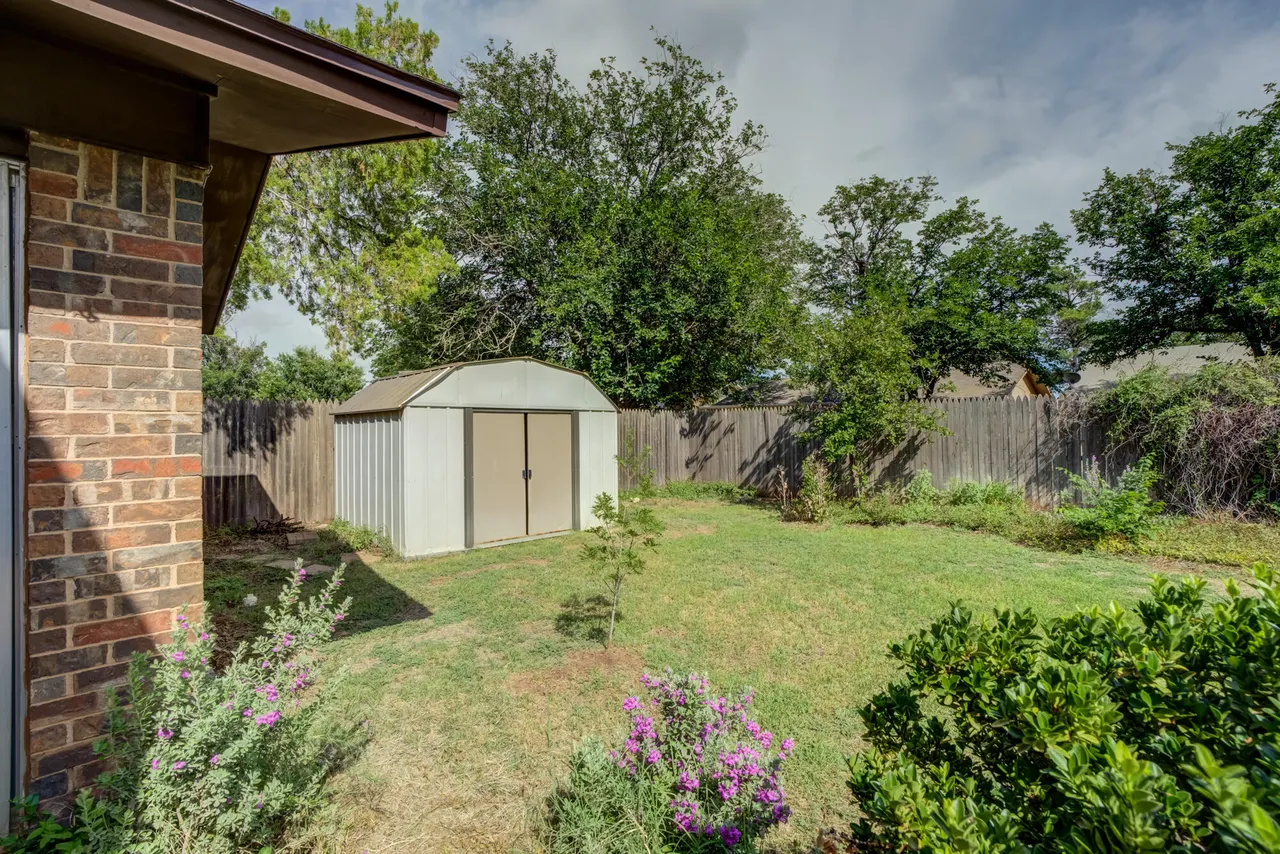 Photo 5 — 5723 36th Street, Lubbock, TX 79407