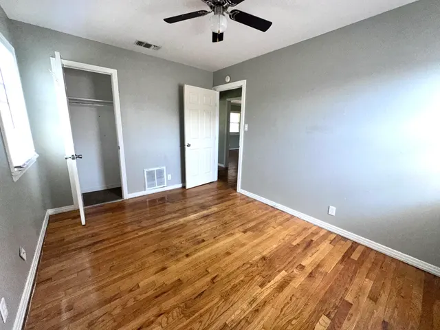 Photo 7 — 6501 Avenue T, Lubbock, TX 79412