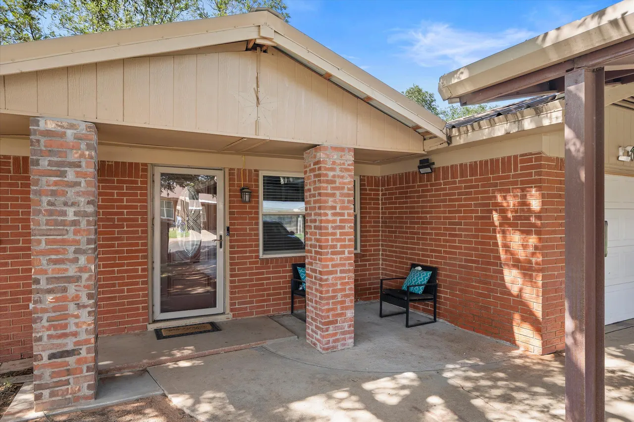 Photo 3 — 404 E 4th Street, Denver City, TX 79323