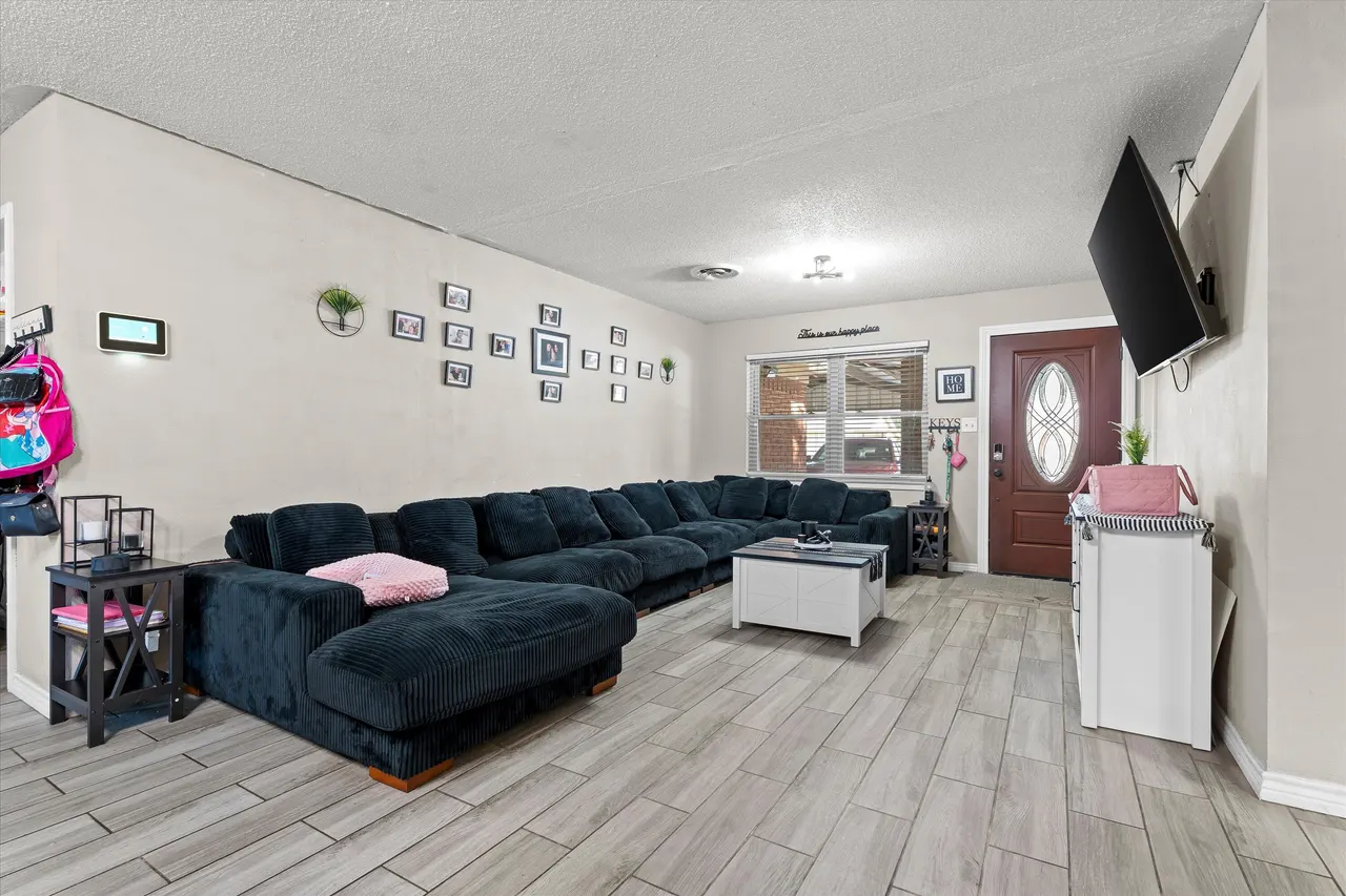 Photo 6 — 404 E 4th Street, Denver City, TX 79323