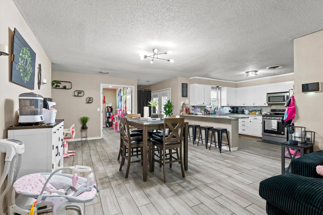 Photo 7 — 404 E 4th Street, Denver City, TX 79323