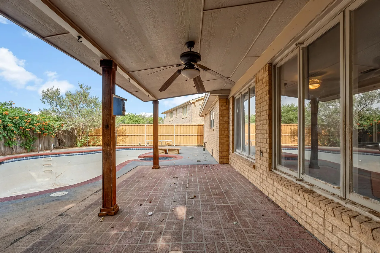 Photo 33 — 4017 69th Street, Lubbock, TX 79413
