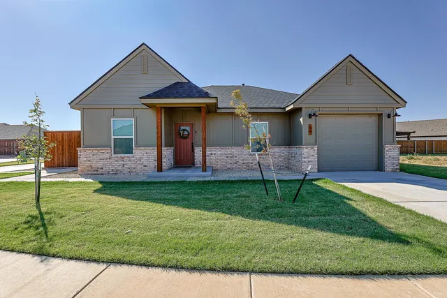 Front exterior — 66 Windsor Court, Lubbock, TX 79416