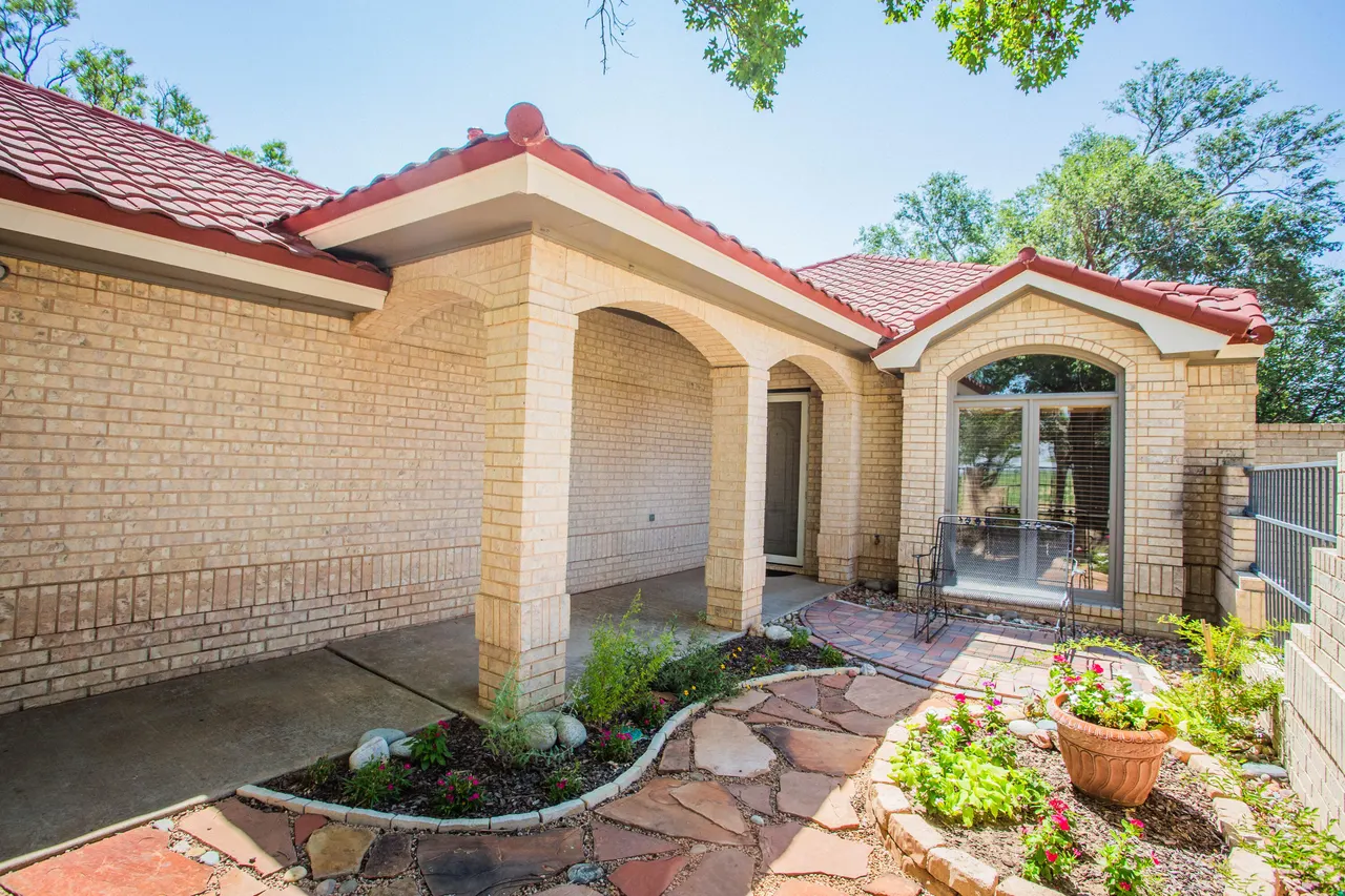 Photo 4 — 2711 Regis Street, Lubbock, TX 79415