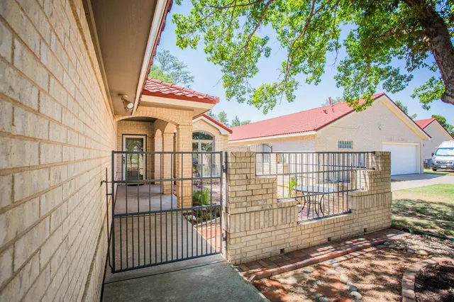 Photo 3 — 2711 Regis Street, Lubbock, TX 79415