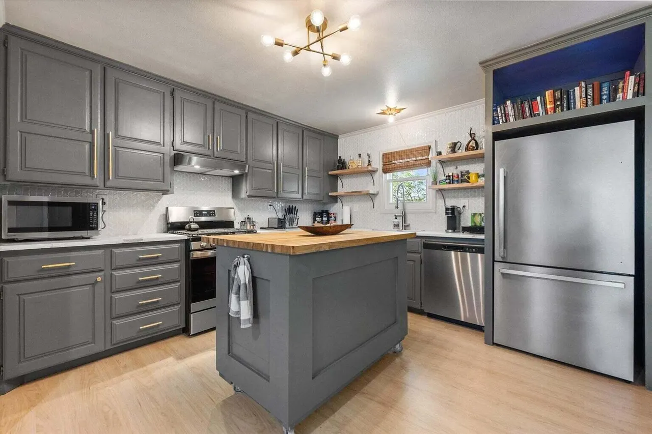 Photo 13 — 4301 41st Street, Lubbock, TX 79413