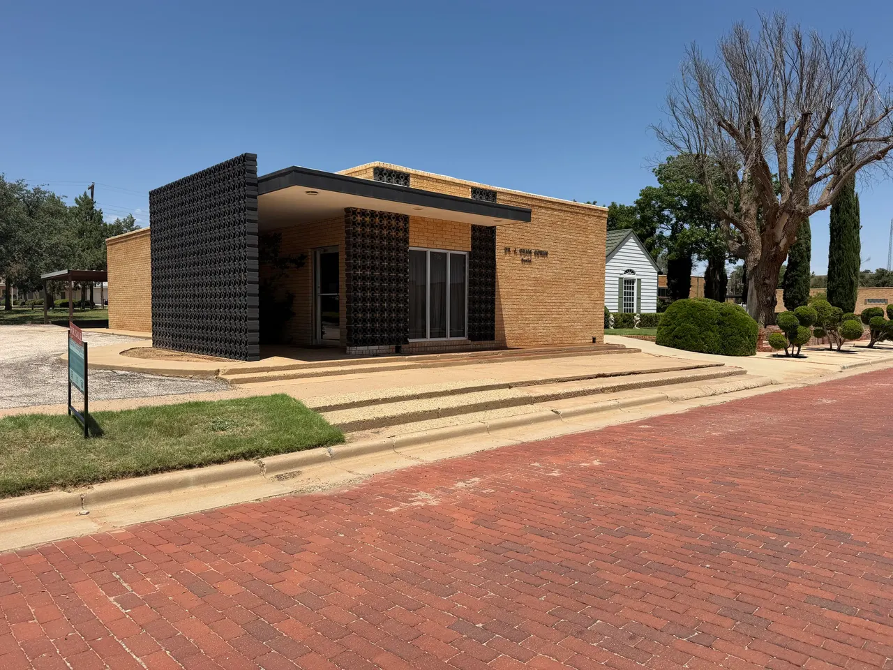 Photo 3 — 706 S 1st Street, Lamesa, TX 79331