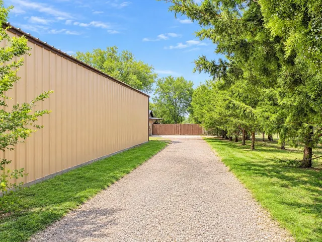 Photo 5 — 7201 61st Street, Lubbock, TX 79407