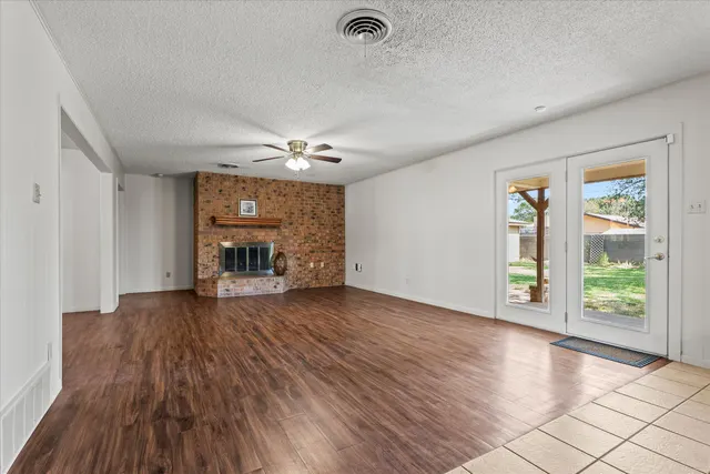 Photo 7 — 206 Redwood Lane, Levelland, TX 79336