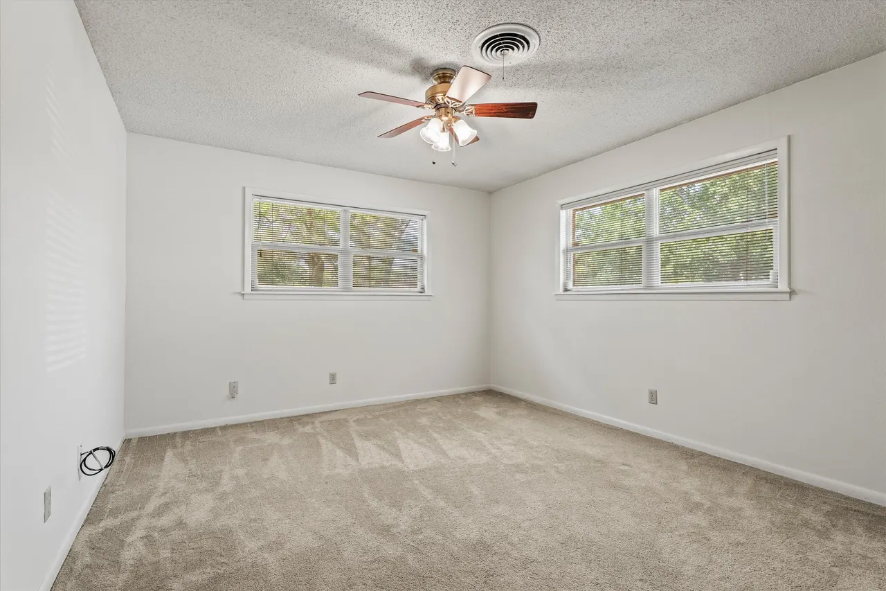 Photo 16 — 206 Redwood Lane, Levelland, TX 79336