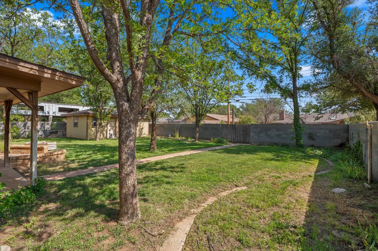 Photo 25 — 206 Redwood Lane, Levelland, TX 79336