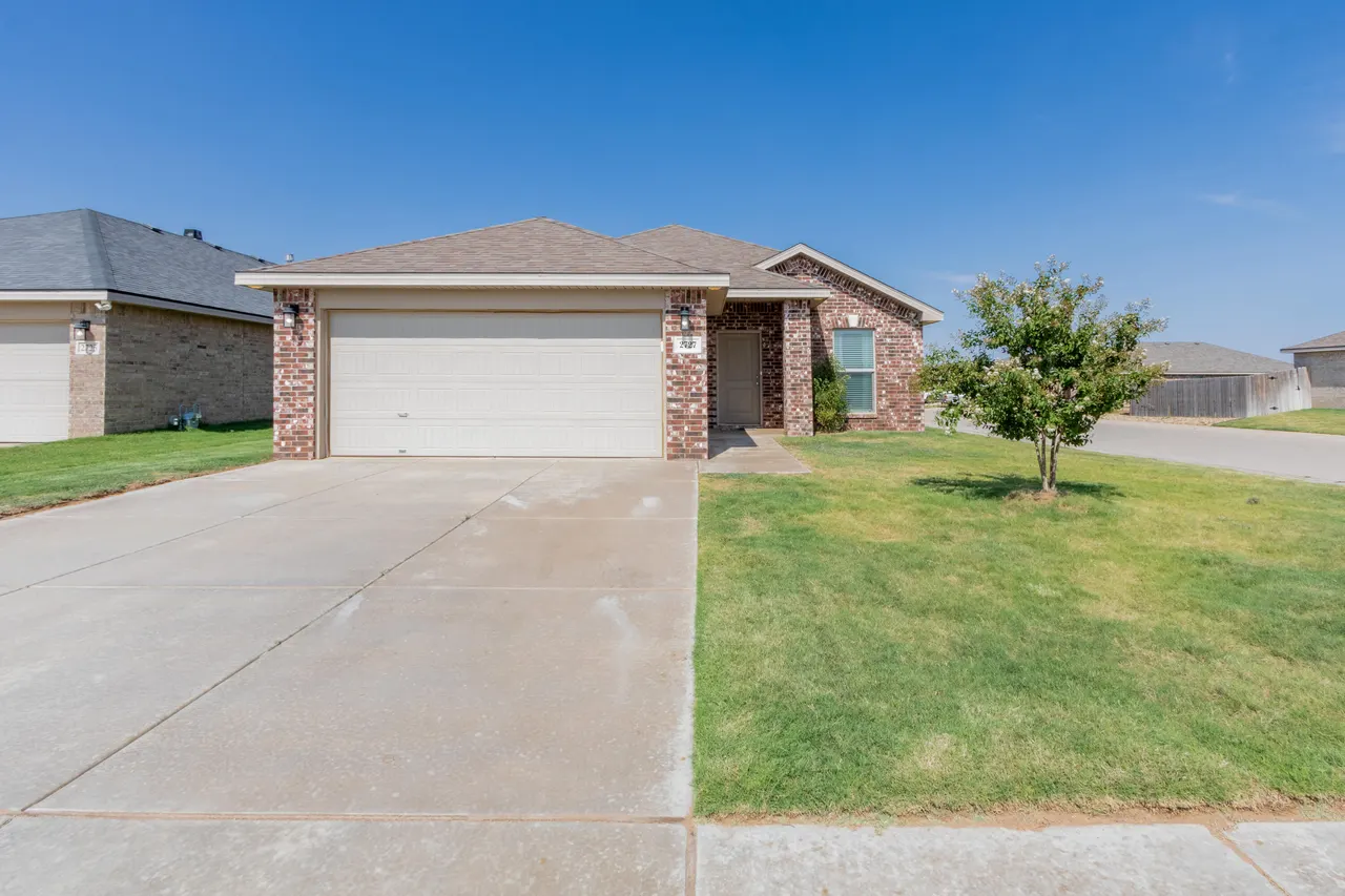 Front exterior — 2727 Wausau Avenue, Lubbock, TX 79407