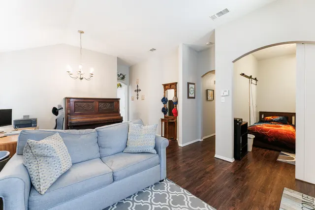 Photo 6 — 5213 Itasca Street, Lubbock, TX 79416