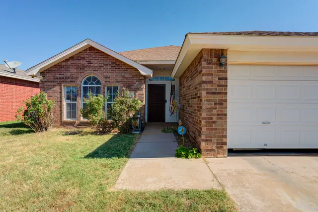 Photo 2 — 1806 81st Street, Lubbock, TX 79423