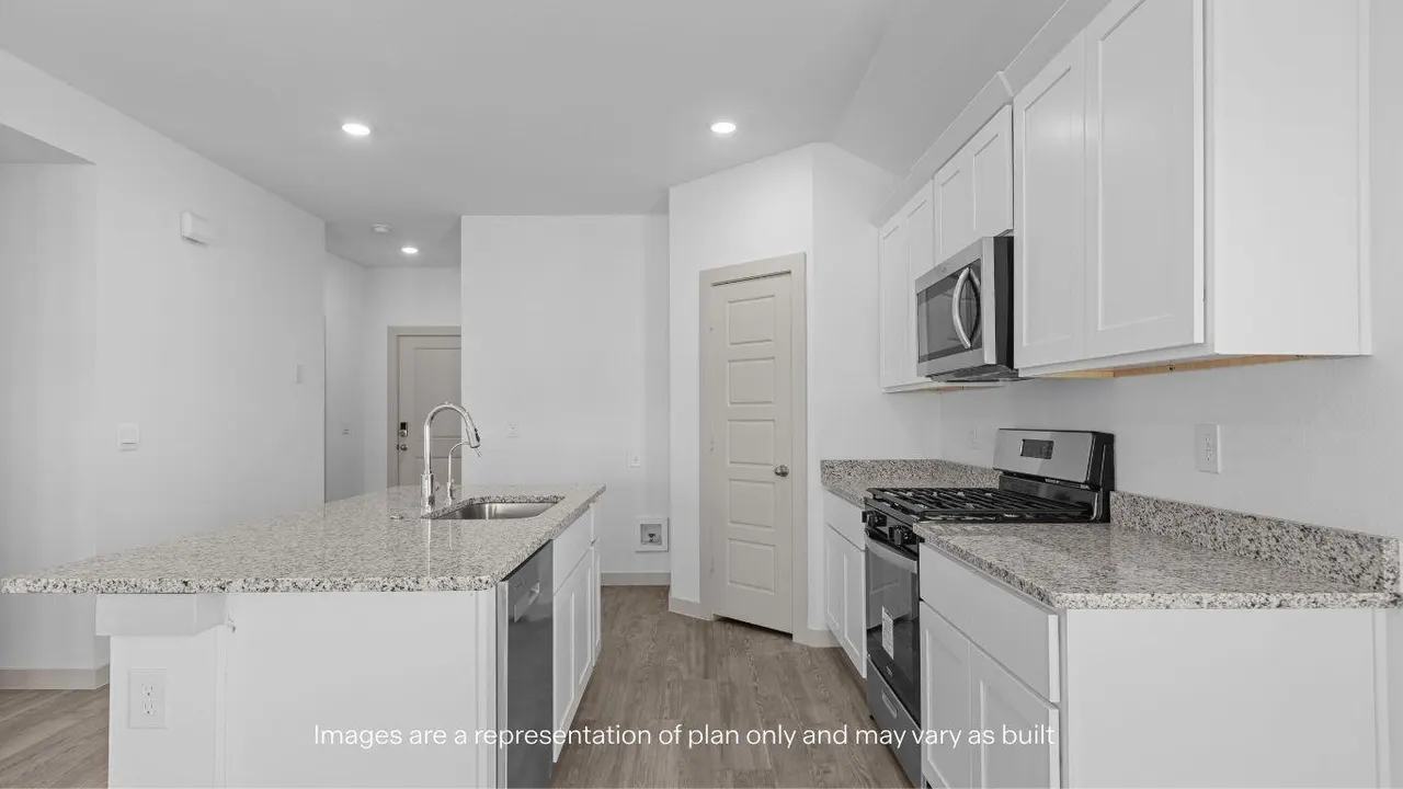Photo 9 — 218 15th Street, Wolfforth, TX 79382