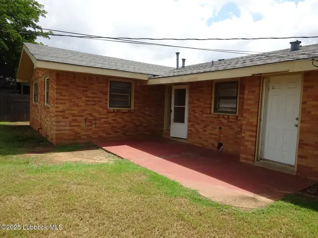 Photo 3 — 5204 14th Street, Lubbock, TX 79416