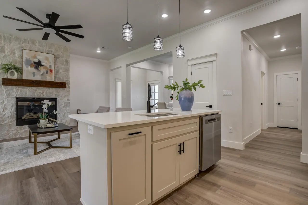 Photo 13 — 1112 N 6th Street, Wolfforth, TX 79382