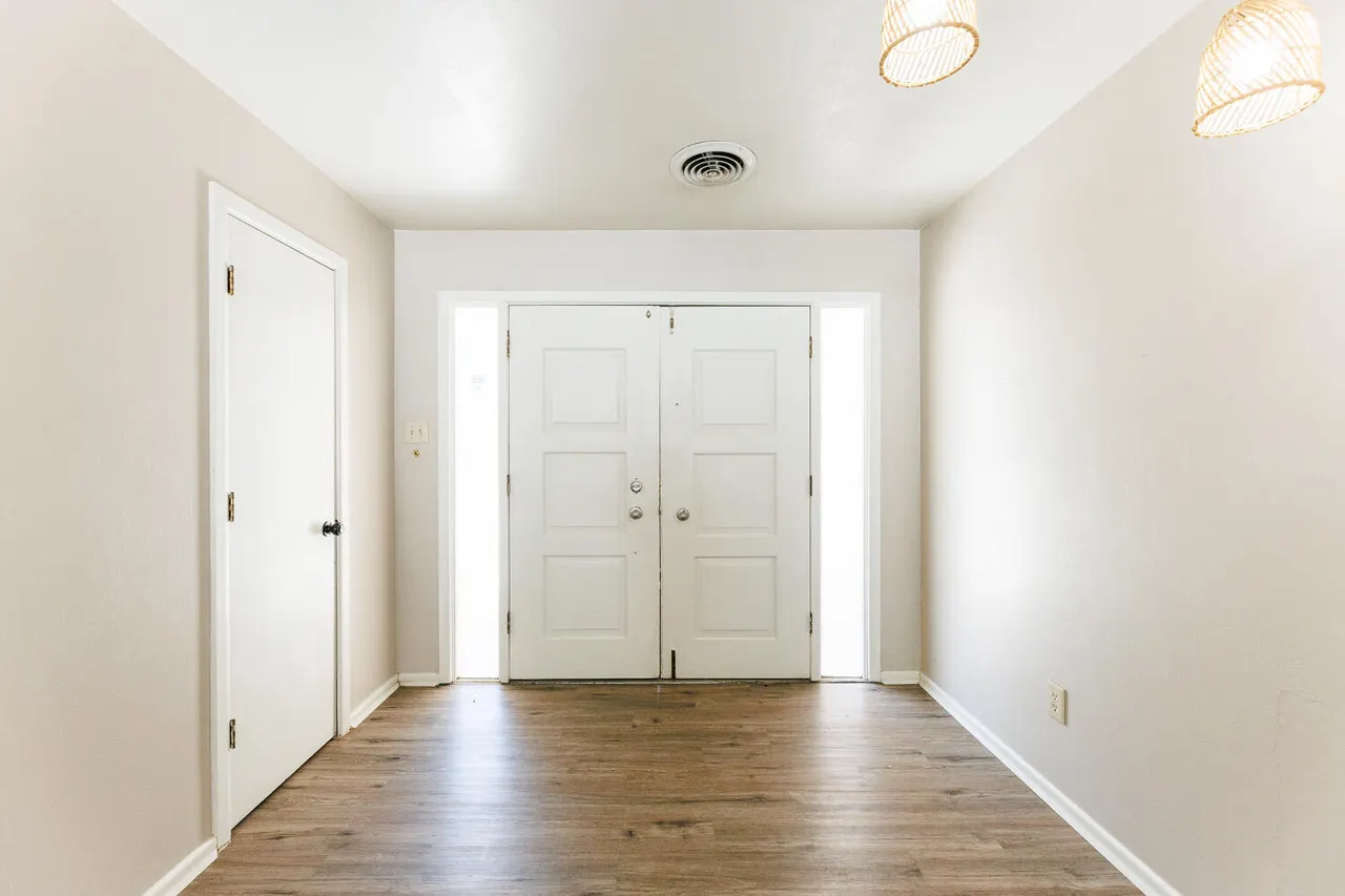 Photo 4 — 4618 30th Street, Lubbock, TX 79410