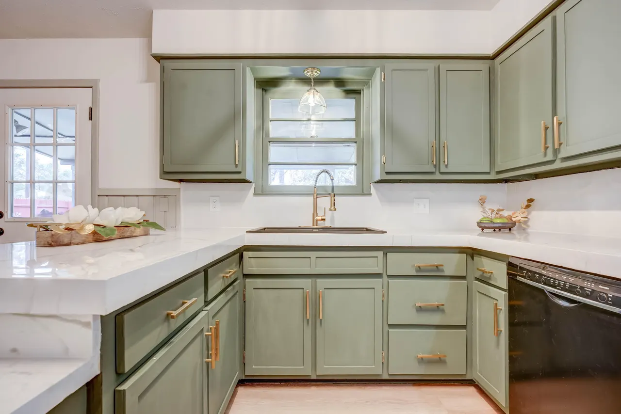Photo 14 — 2101 64th Street, Lubbock, TX 79412