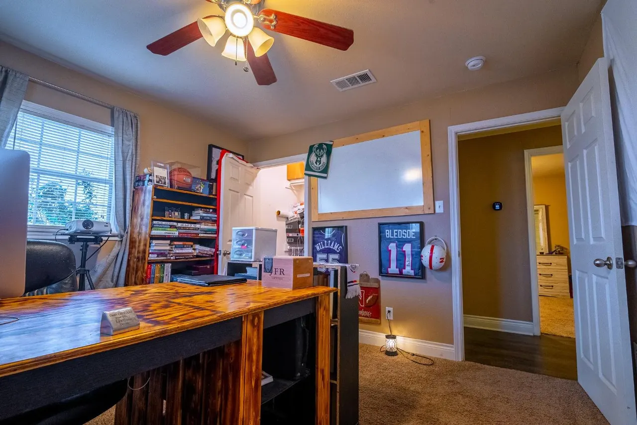 Photo 9 — 1521 E 1st Street, Petersburg, TX 79250