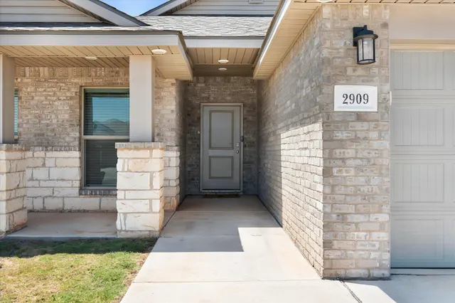 Photo 6 — 2909 Abbeville Avenue, Wolfforth, TX 79382