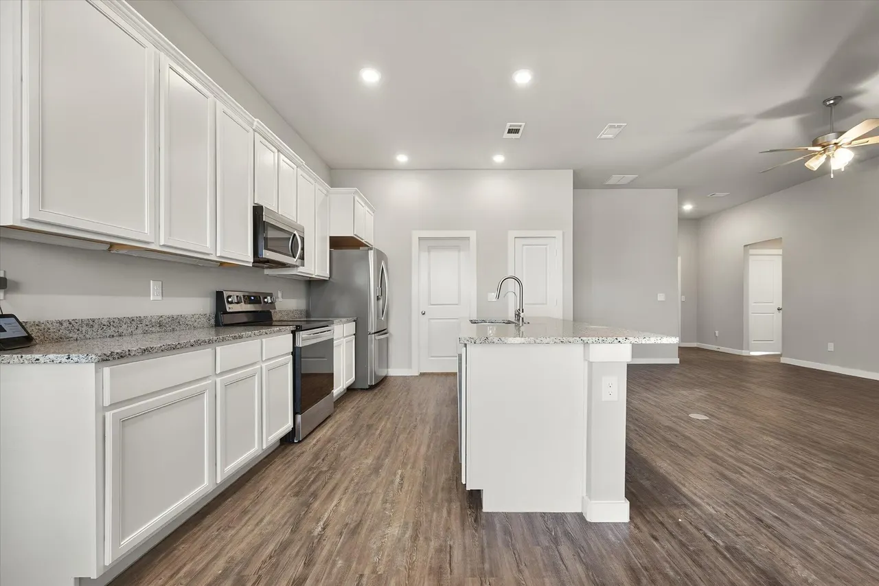 Photo 16 — 2909 Abbeville Avenue, Wolfforth, TX 79382