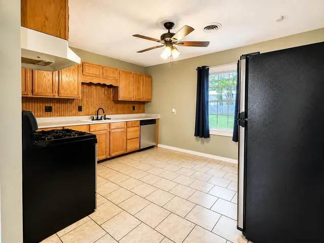 Photo 7 — 2611 39th Street, Lubbock, TX 79413