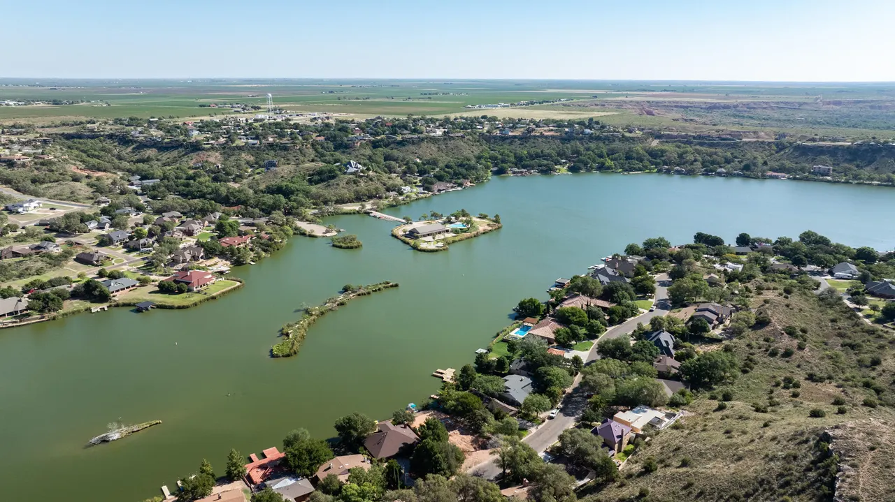 Photo 2 — 26 Highland Drive, Ransom Canyon, TX 79366