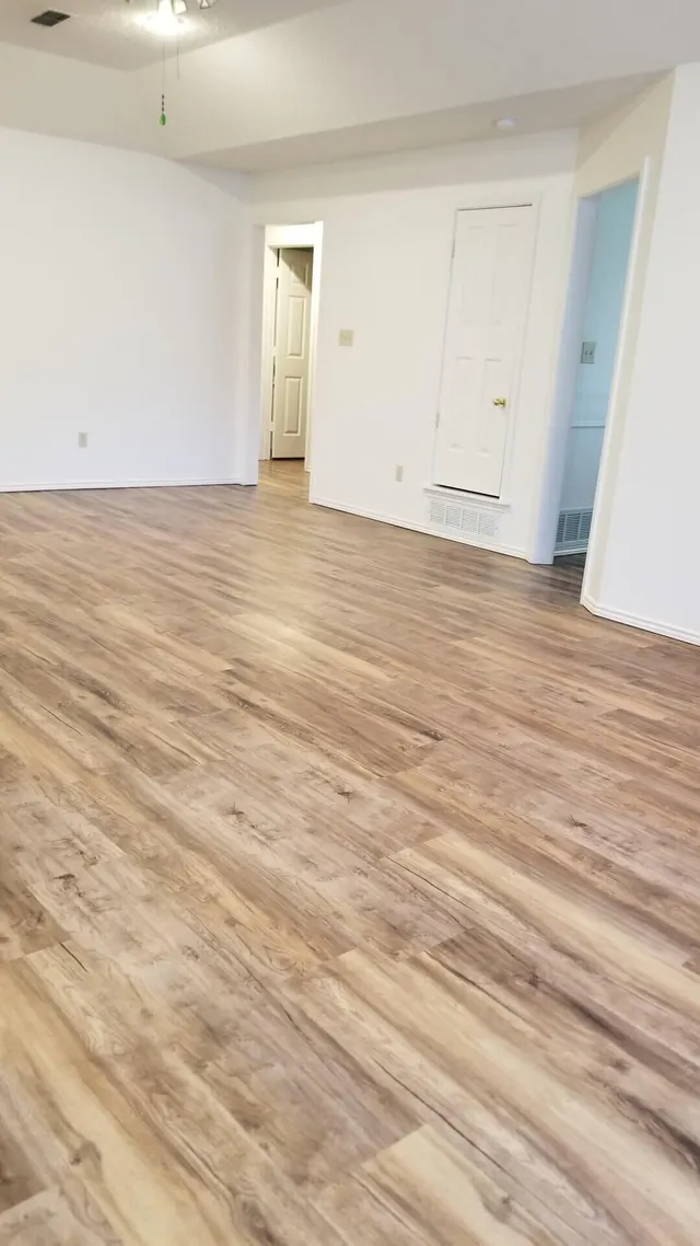 Photo 7 — 8307 Dixon Avenue, Lubbock, TX 79423