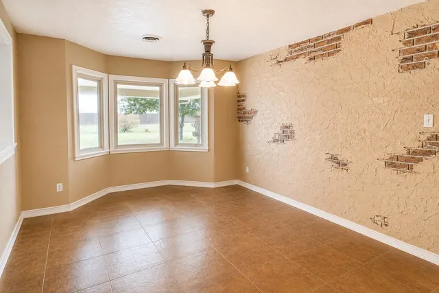 Photo 6 — 7303 Alcove Avenue, Lubbock, TX 79407