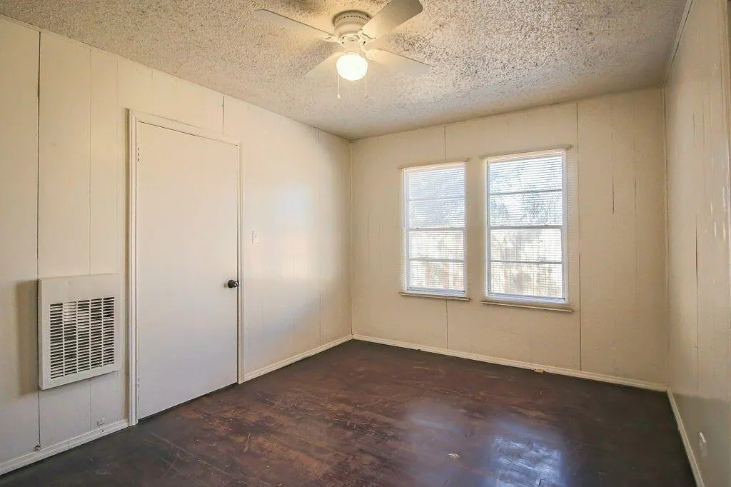 Photo 8 — 1805 Avenue R A, Lubbock, TX 79401